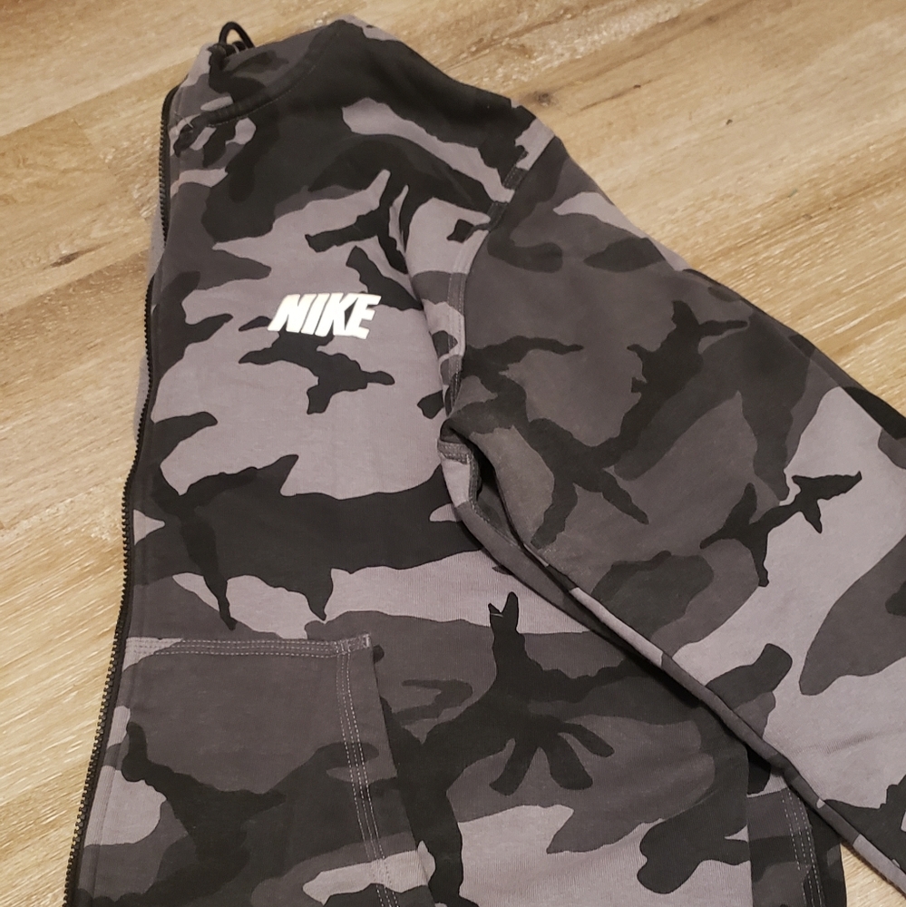 Nike Zippered Hooded Sweatshirt